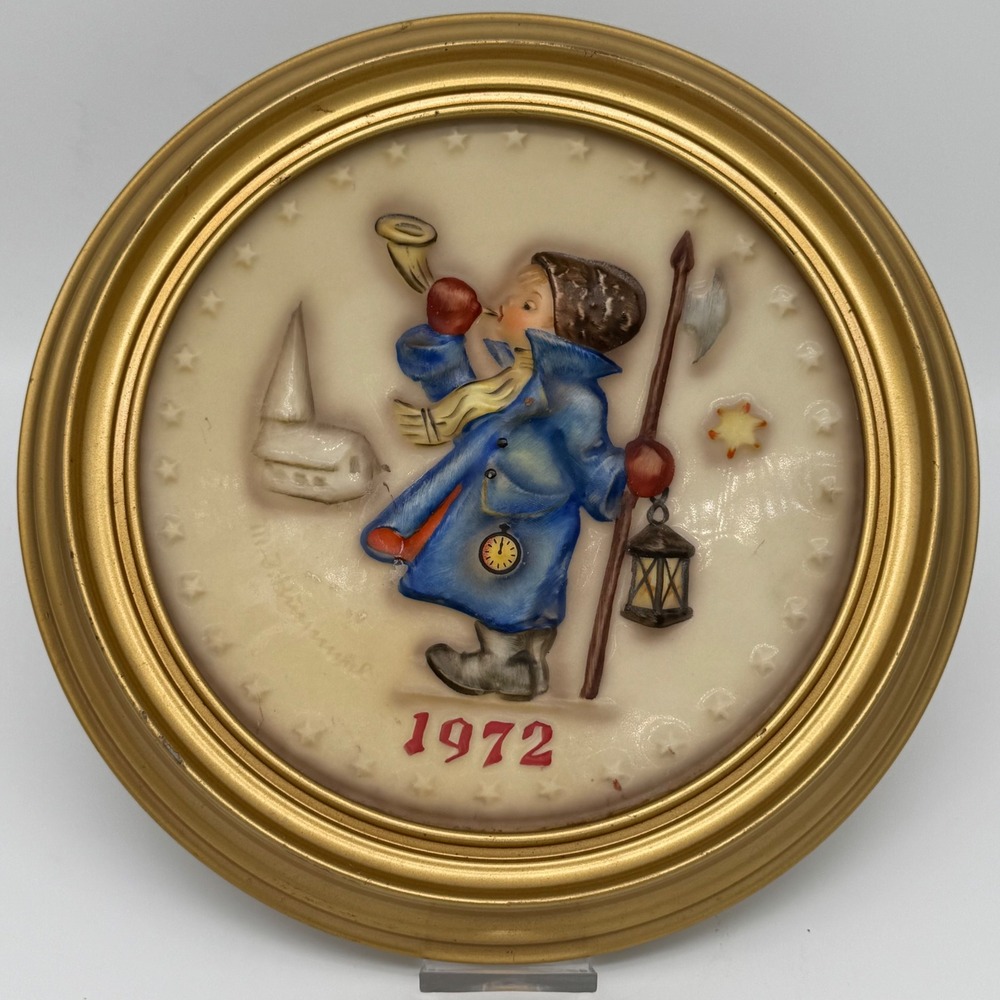 Vintage 1972 Goebel Hummel Annual Plate Hear Ye Hum 265 West Germany TMK4